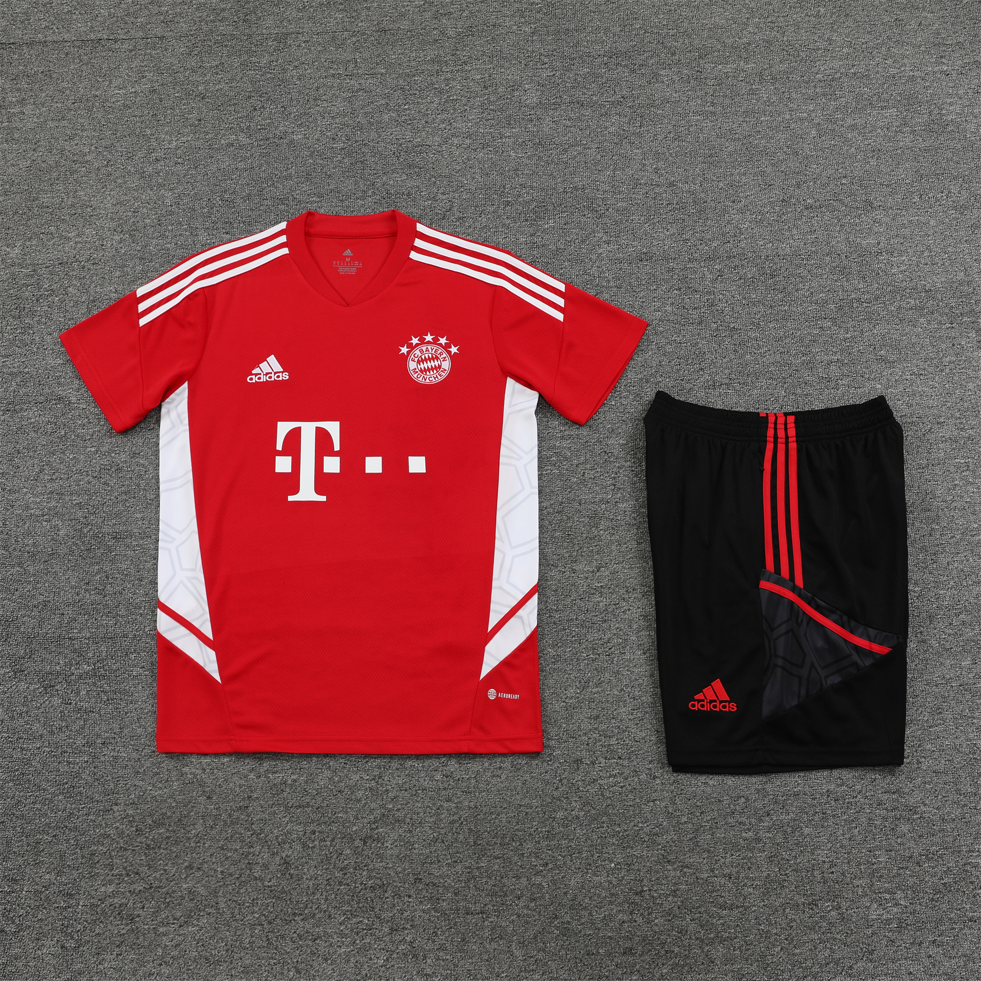 Bayern Munich 23-24 Short-Sleeve Training Set - Red